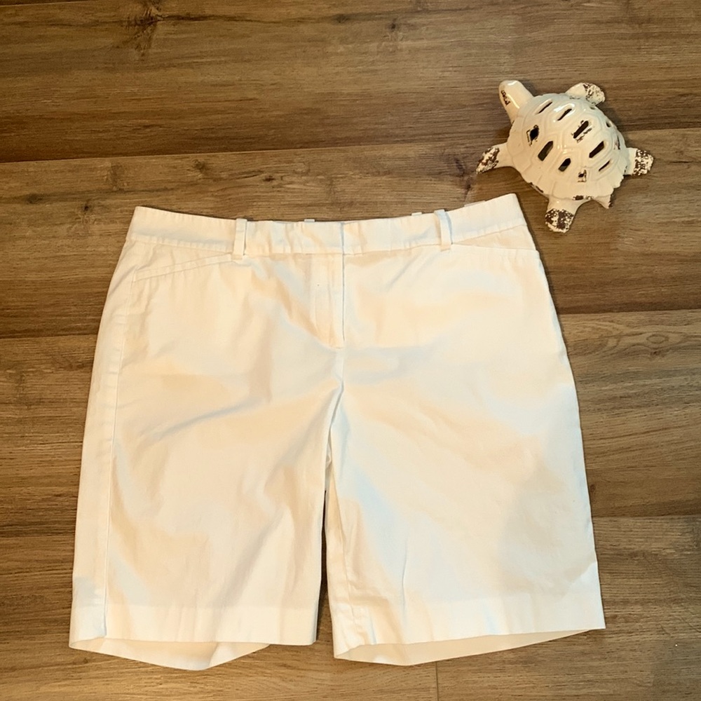 Talbots White Bermudas shorts Size 14P